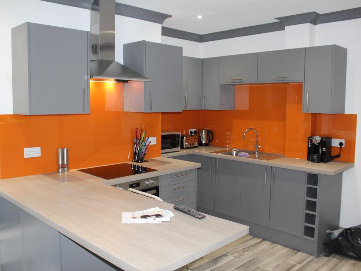 Townhouse Plus @ 282 Walthall Street Crewe Exteriér fotografie